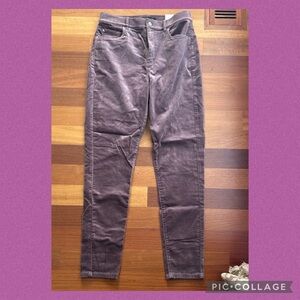 ♦️NWT velvet skinny Jean 8